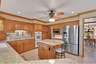 11811 N Lantern Ln, Mequon, WI 53092 - Photo 22