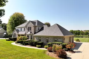 11811 N Lantern Ln, Mequon, WI 53092 - Photo 54