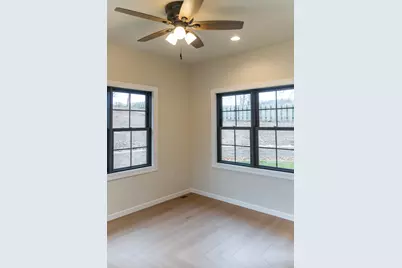 620  Johnson Pl, Onalaska, WI 54650 - Photo 12