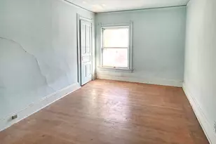 1971 N Bartlett Ave, Milwaukee, WI 53202 - Photo 16