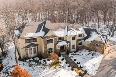 W289S4684  Rockwood Trl, Genesee, WI 53189 - Photo 2