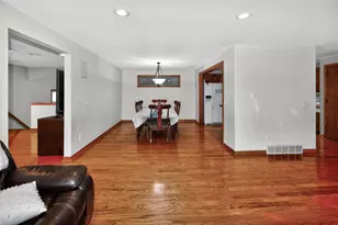 625 Lewis St, Burlington, WI 53105 - Photo 12