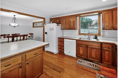 625  Lewis St, Burlington, WI 53105 - Photo 6