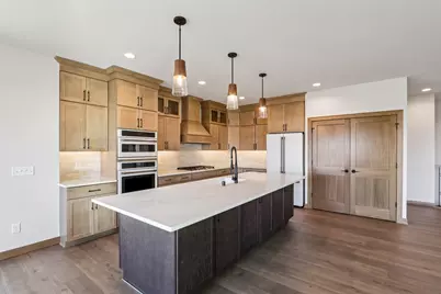 2034  Highland Way, Racine, WI 53177 - Photo 14