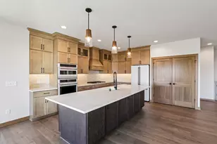 2034 Highland Wy, Racine, WI 53177 - Photo 14