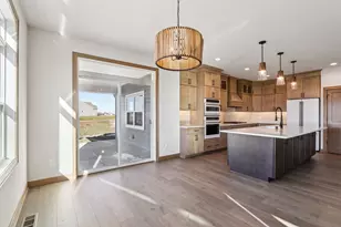 2034 Highland Wy, Racine, WI 53177 - Photo 34