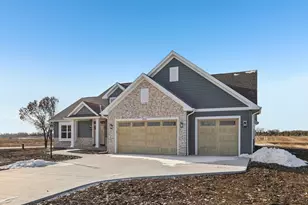2034 Highland Wy, Racine, WI 53177 - Photo 6
