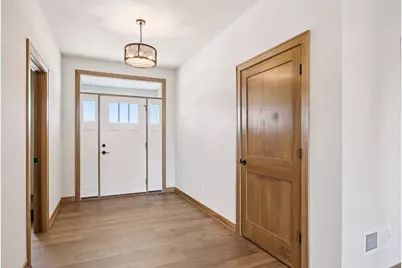 2034  Highland Way, Racine, WI 53177 - Photo 8