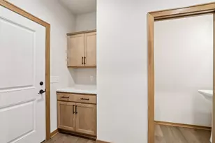 2034 Highland Wy, Racine, WI 53177 - Photo 54