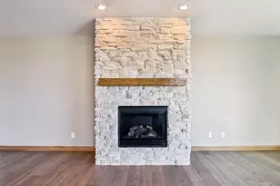 2034 Highland Wy, Racine, WI 53177 - Photo 32