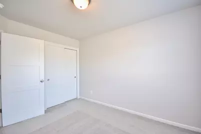 802  5 Mile Rd, Racine, WI 53402 - Photo 16