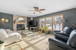 453 Deerwood Ct, Grafton, WI 53024 - Photo 2