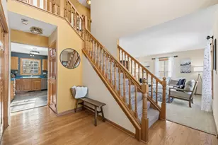 453 Deerwood Ct, Grafton, WI 53024 - Photo 6