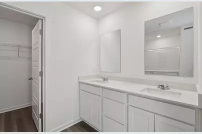 7026  Oakmont Rd, Racine, WI 53403 - Photo 44