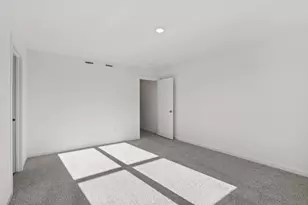 7026 Oakmont Rd, Racine, WI 53403 - Photo 50