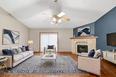 4547 W Maplewood Dr, Greenfield, WI 53220 - Photo 6