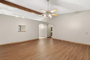 4547 W Maplewood Dr, Greenfield, WI 53220 - Photo 4