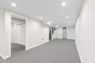 211 Madero Dr, Thiensville, WI 53092 - Photo 20