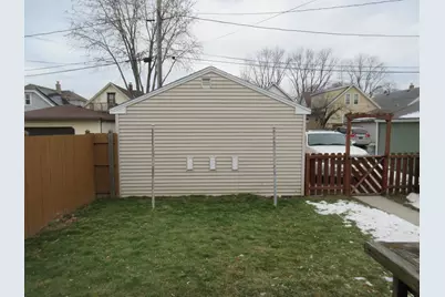 3130 S Clement Ave, Milwaukee, WI 53207 - Photo 6