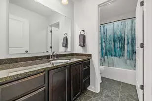 609 Calvin Ln, Racine, WI 53406 - Photo 24