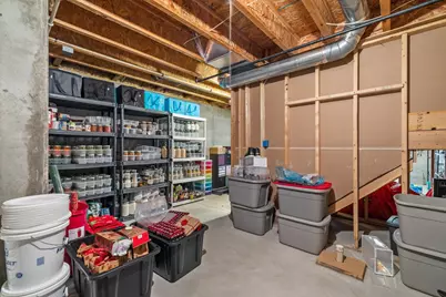 609  Calvin Ln, Racine, WI 53406 - Photo 38