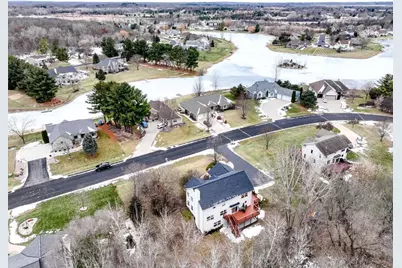 412 E Red Pine Cir, Dousman, WI 53118 - Photo 26