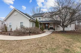 412 E Red Pine Cir, Dousman, WI 53118 - Photo 26