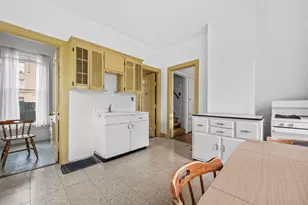 718 Lake Ave, Racine, WI 53403 - Photo 12