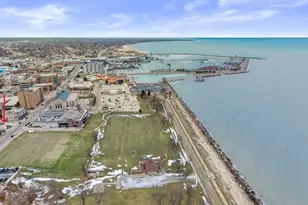 718 Lake Ave, Racine, WI 53403 - Photo 26