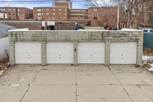 718 Lake Ave, Racine, WI 53403 - Photo 24