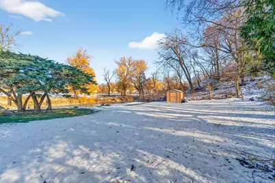 529  Park View Dr, Racine, WI 53404 - Photo 22