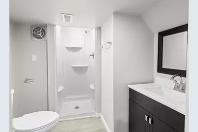 4068 N 72nd St, Milwaukee, WI 53216 - Photo 14