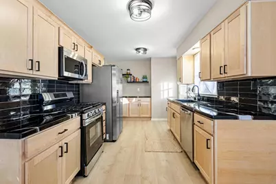 4068 N 72nd St, Milwaukee, WI 53216 - Photo 2