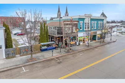 908  Michigan Ave, Sheboygan, WI 53081 - Photo 2