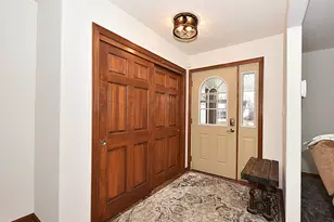 414 Yosemite Ave, Hartford, WI 53027 - Photo 2