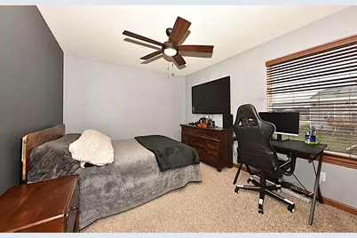 414  Yosemite Ave, Hartford, WI 53027 - Photo 18