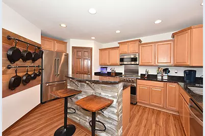 414  Yosemite Ave, Hartford, WI 53027 - Photo 12