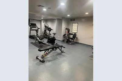 1550 E Royall Pl #913, Milwaukee, WI 53202 - Photo 38