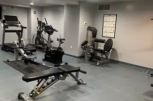 1550 E Royall Pl, Milwaukee, WI 53202 - Photo 38