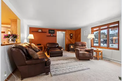 2109  41st St, Two Rivers, WI 54241 - Photo 10