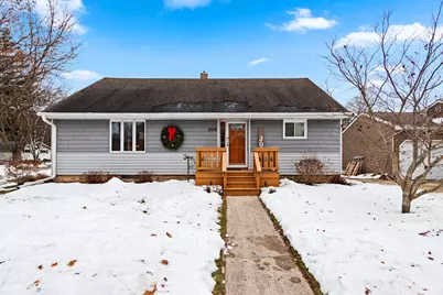 2109  41st St, Two Rivers, WI 54241 - Photo 1
