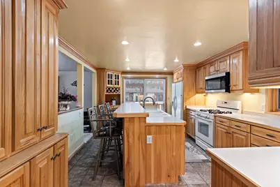 2109  41st St, Two Rivers, WI 54241 - Photo 6