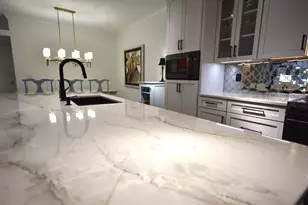 N30W23021 Pineview Circle, Pewaukee, WI 53072 - Photo 14