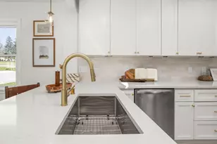 2285 N 166th St, Brookfield, WI 53005 - Photo 4