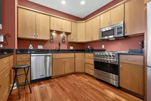 1052 Stratford Ct, Racine, WI 53406 - Photo 10