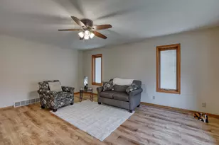 813 High St, Oconomowoc, WI 53066 - Photo 10