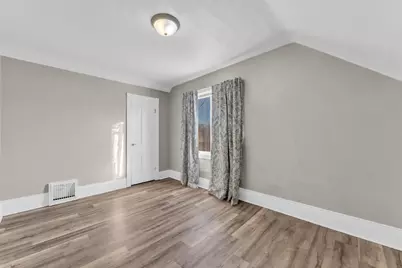 1130 S Memorial Dr, Racine, WI 53403 - Photo 28