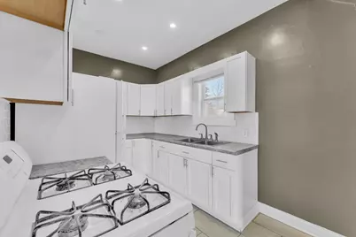 1130 S Memorial Dr, Racine, WI 53403 - Photo 8