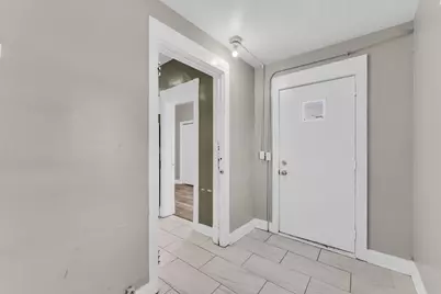 1130 S Memorial Dr, Racine, WI 53403 - Photo 6