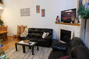 2412 Fox River Pkwy, Waukesha, WI 53189 - Photo 4